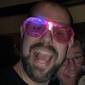 Meet your Posher, Troy